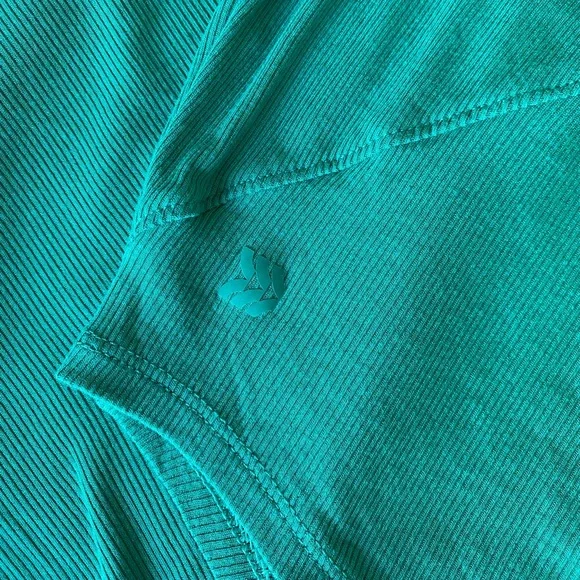 All in Motion Green Crop T-Shirt, Size XS - Picture 4 of 6